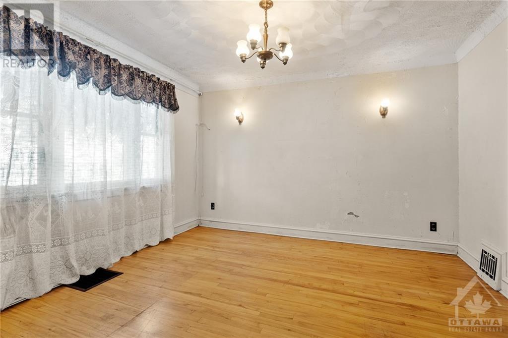 13 Pinehurst Avenue, Ottawa, Ontario  K1Y 1K2 - Photo 5 - 1365397