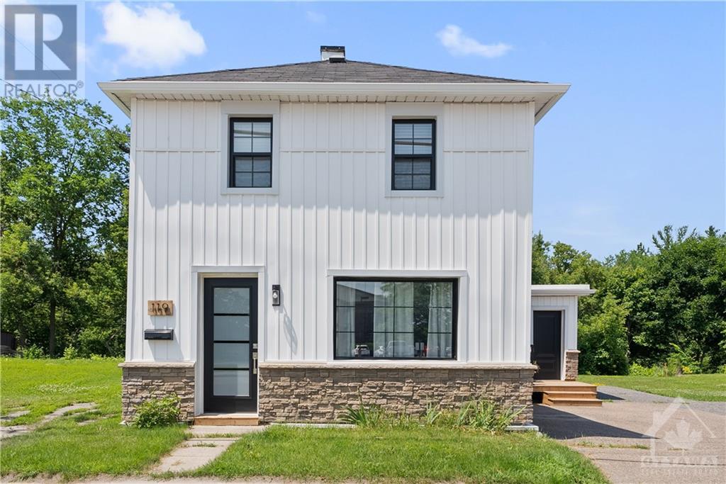 119 DANIEL STREET S, arnprior, Ontario