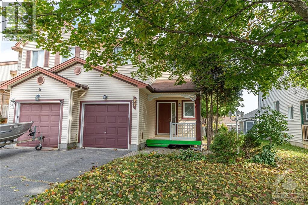 93 Crampton Drive, Ottawa, Ontario  K7C 4P8 - Photo 2 - 1364430