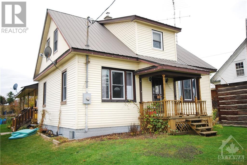 2419 MICKSBURG ROAD, cobden, Ontario