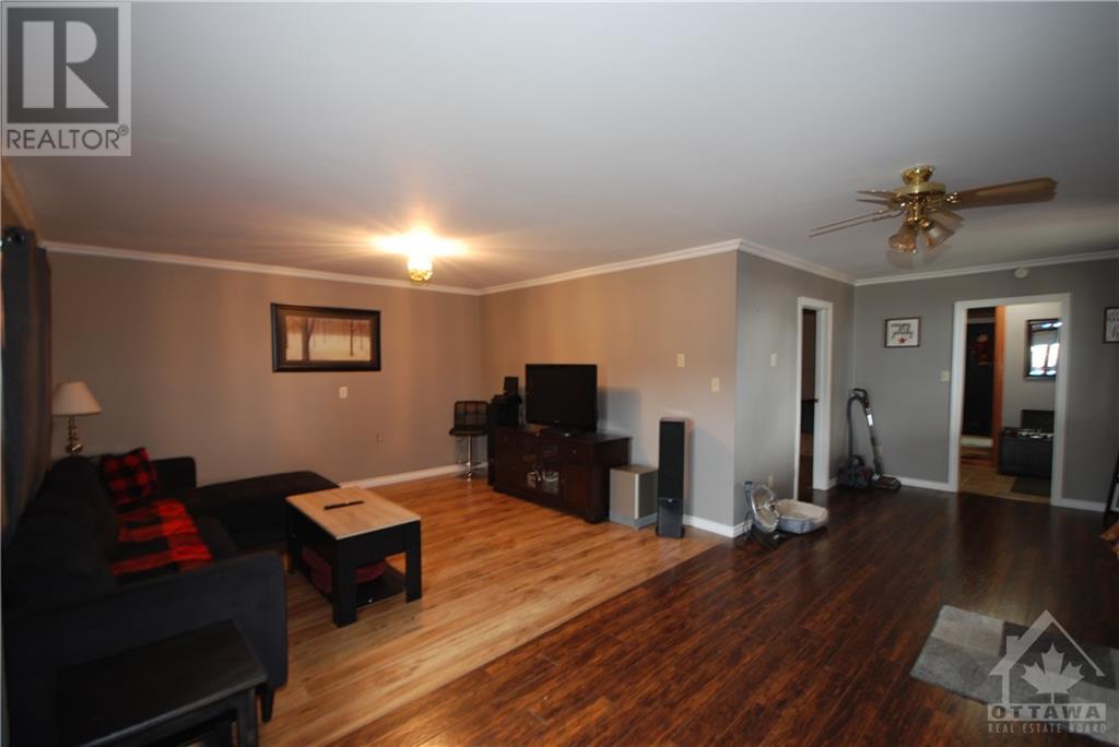2419 Micksburg Road, Cobden, Ontario  K0J 1K0 - Photo 12 - 1365898