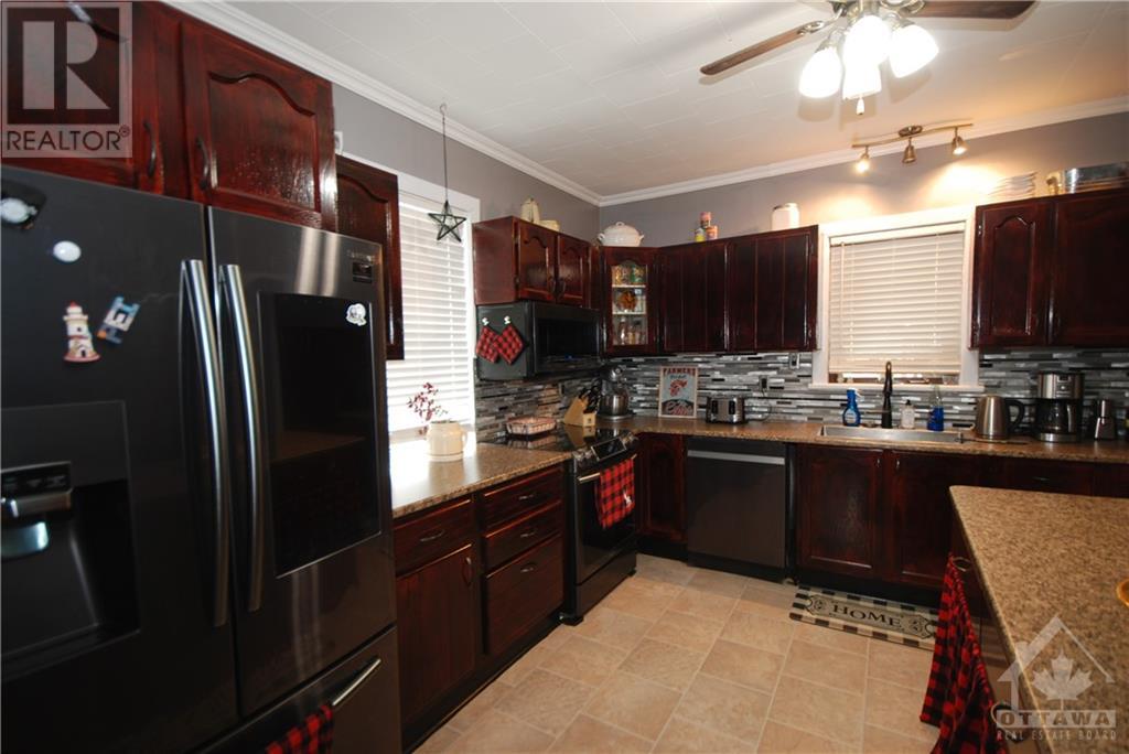 2419 Micksburg Road, Cobden, Ontario  K0J 1K0 - Photo 3 - 1365898