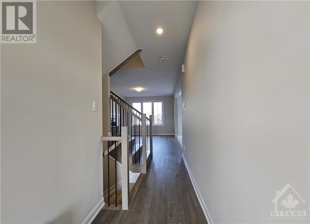 784 Lurgan Way, Ottawa, Ontario  K2J 7C4 - Photo 3 - 1365774