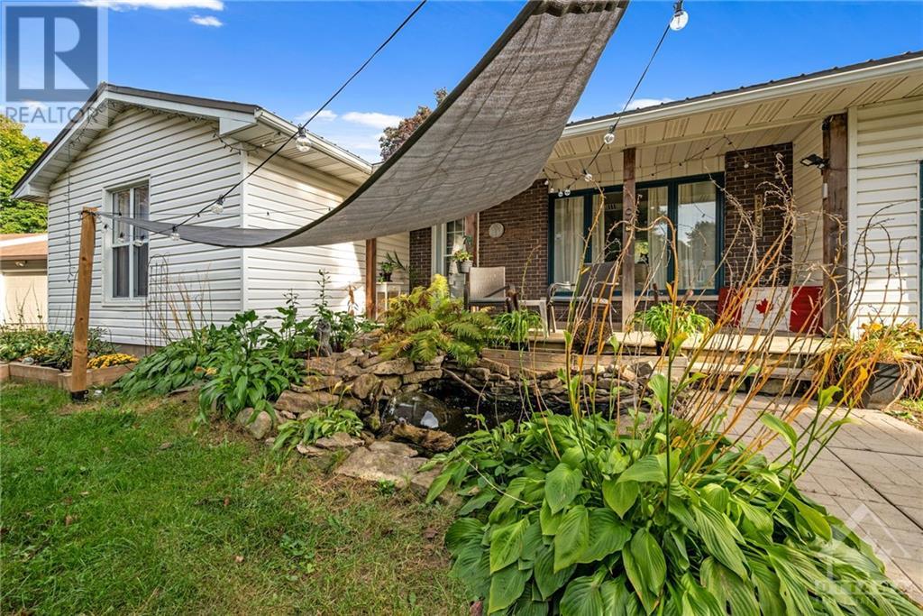 9 Bernard Crescent, Augusta, Ontario  K0E 1P0 - Photo 2 - 1365966