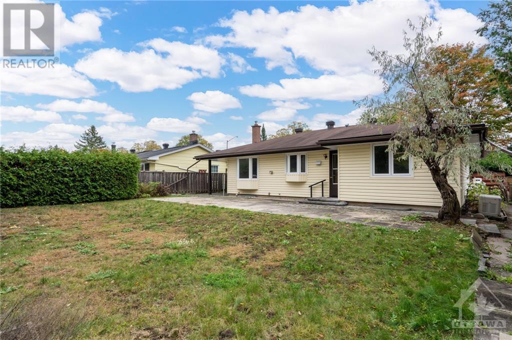 838 Eastvale Drive, Ottawa, Ontario  K1J 7A4 - Photo 29 - 1365620