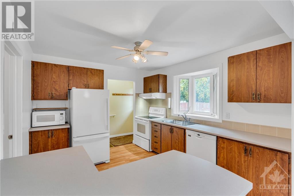 838 Eastvale Drive, Ottawa, Ontario  K1J 7A4 - Photo 8 - 1365620
