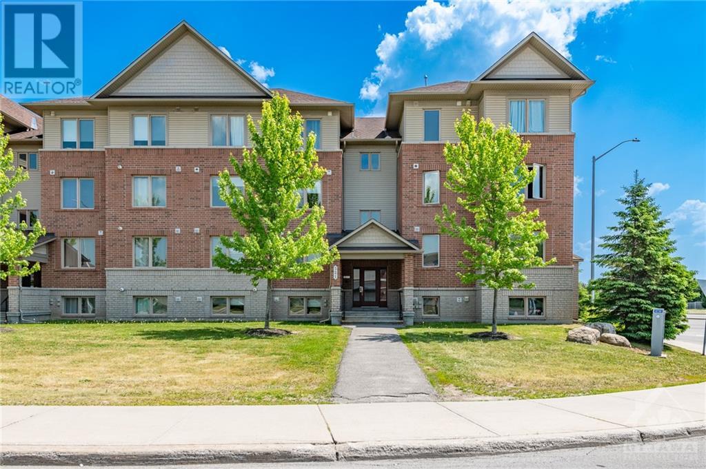 321 CRESTHAVEN DRIVE UNIT#1, nepean, Ontario