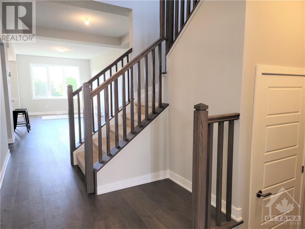 2062 Winsome Terrace, Orleans, Ontario  K4A 5G7 - Photo 3 - 1365955