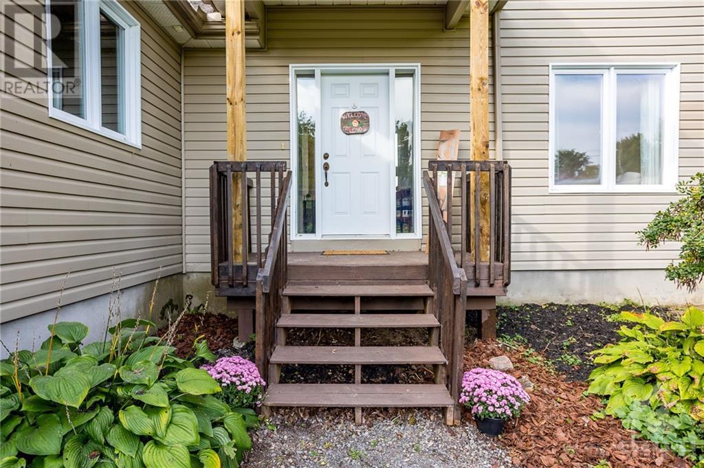 3622 Northcrest Private, Kemptville, Ontario  K0G 1J0 - Photo 2 - 1365416