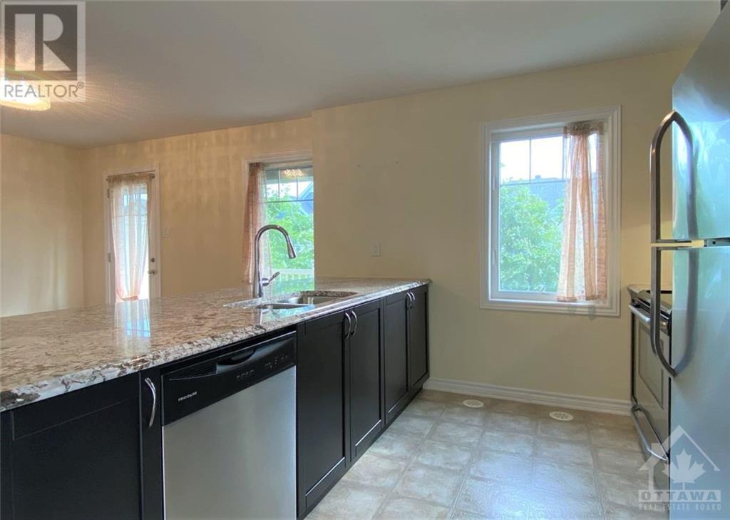541 Meadowcreek Circle, Ottawa, Ontario  K2M 0J9 - Photo 12 - 1365351