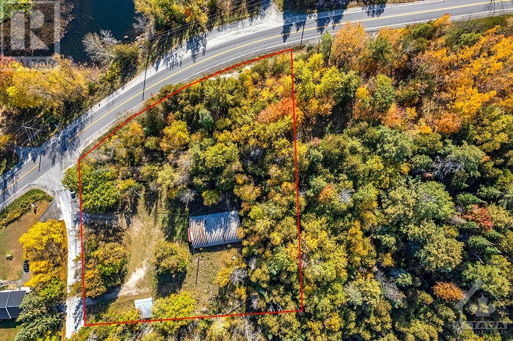 102a Iron Mine Road, Lanark, Ontario  K0G 1K0 - Photo 2 - 1366080