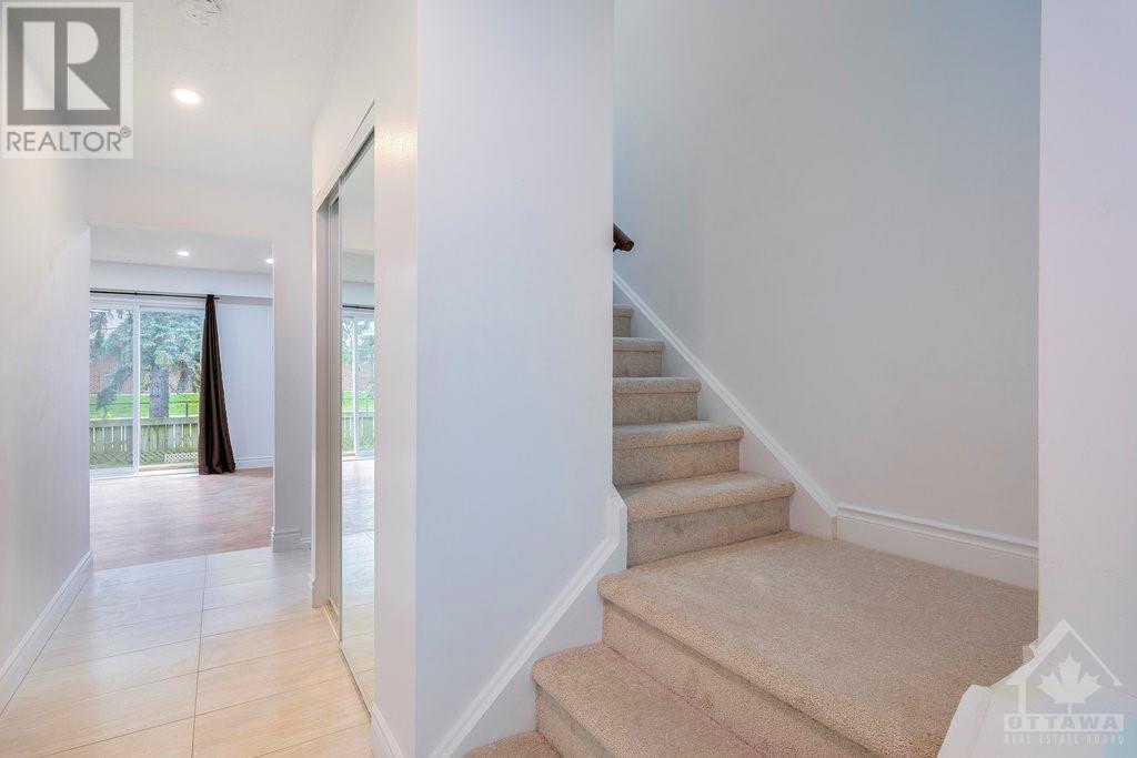 3909e Old Richmond Road, Ottawa, Ontario  K2H 8T9 - Photo 13 - 1365918