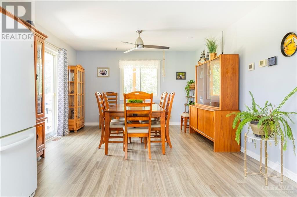 817 Code Drive, Smiths Falls, Ontario  K7A 4S6 - Photo 12 - 1366142