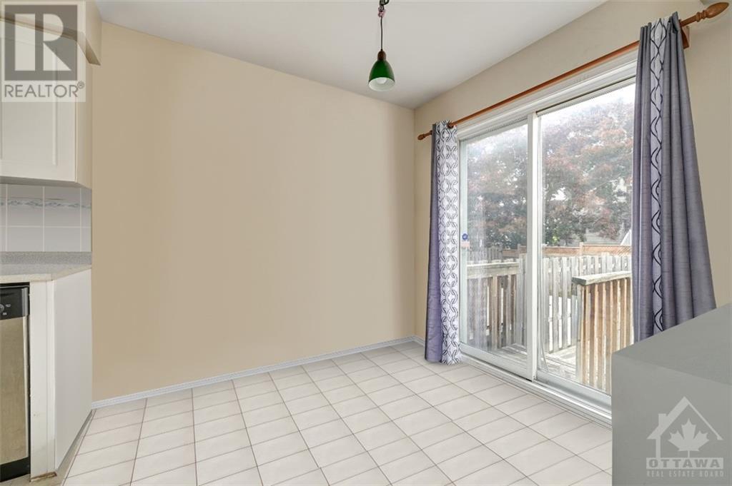 4576 Ogilvie Walk Crescent, Ottawa, Ontario  K1J 1G6 - Photo 10 - 1366087