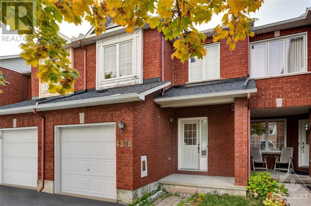 4576 Ogilvie Walk Crescent, Ottawa, Ontario  K1J 1G6 - Photo 2 - 1366087