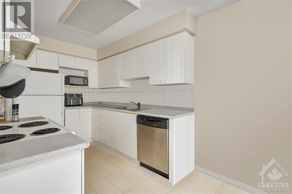 4576 Ogilvie Walk Crescent, Ottawa, Ontario  K1J 1G6 - Photo 9 - 1366087