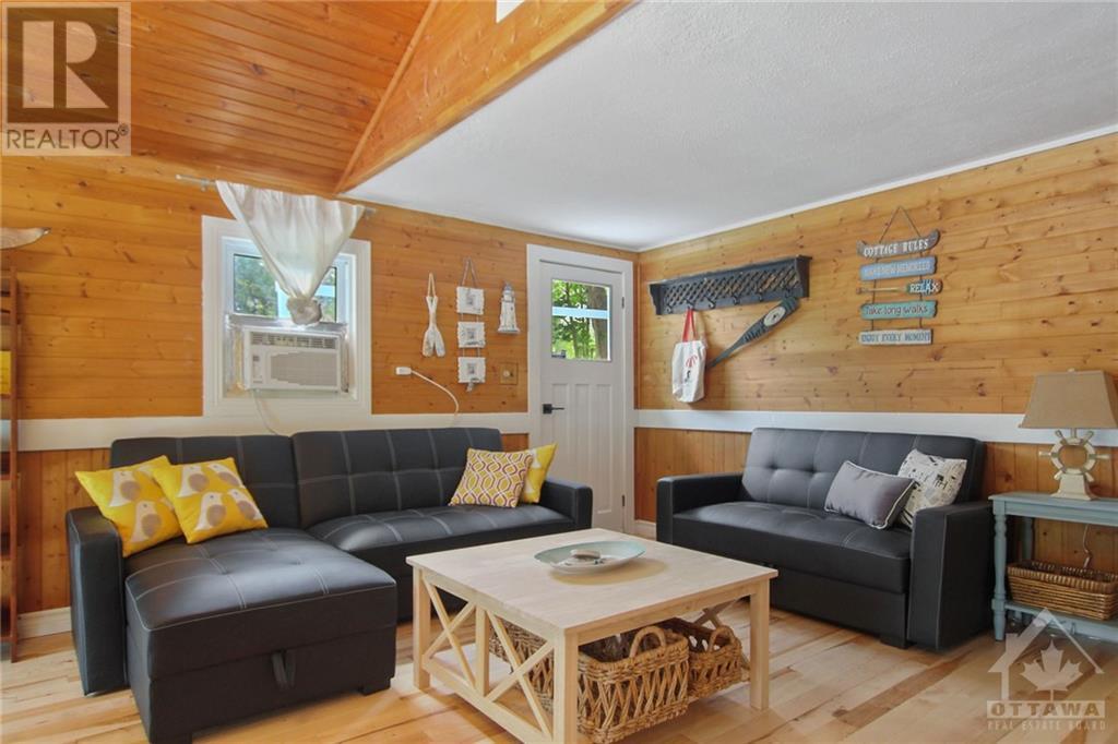 4568 Northwoods Drive, Ottawa, Ontario  K0A 3M0 - Photo 3 - 1366025