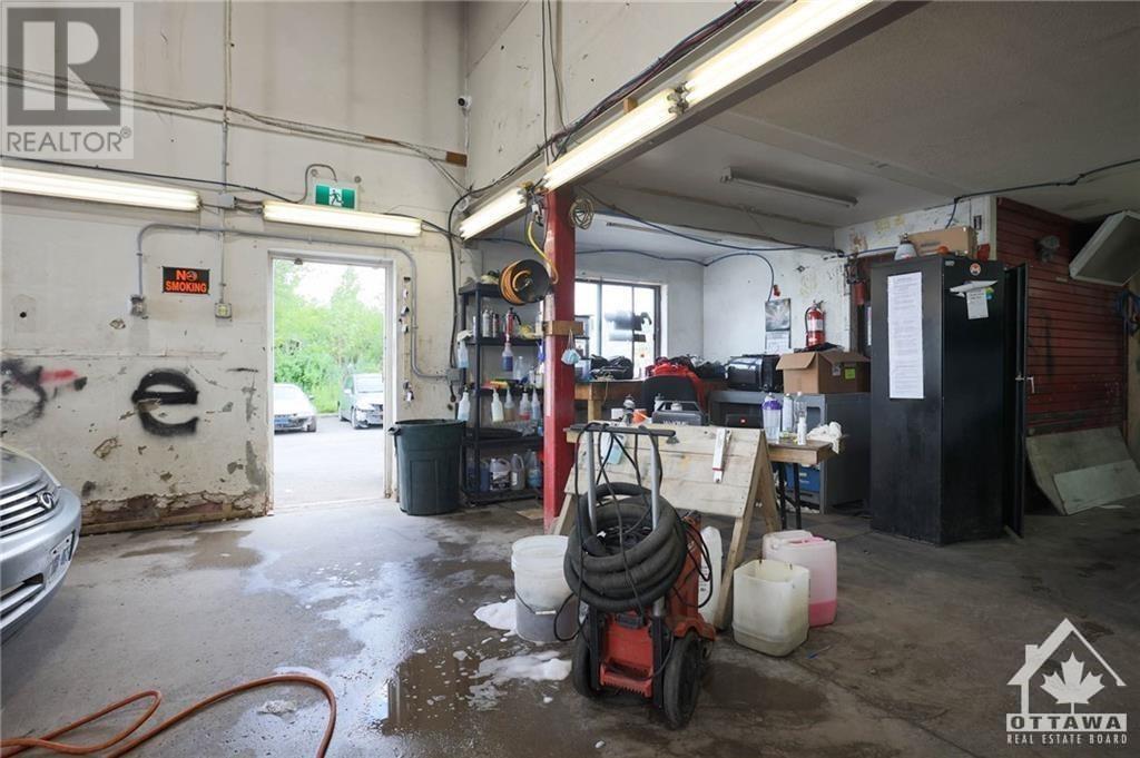 1439 Youville Drive Unit#8,9,10,11,12,13,14, Ottawa, Ontario  K1C 4M8 - Photo 10 - 1365796
