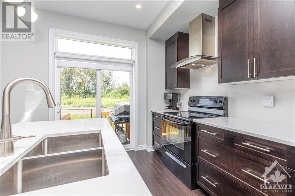 406 Alle Premiere Lane, Rockland, Ontario  K4M 0M7 - Photo 10 - 1366180