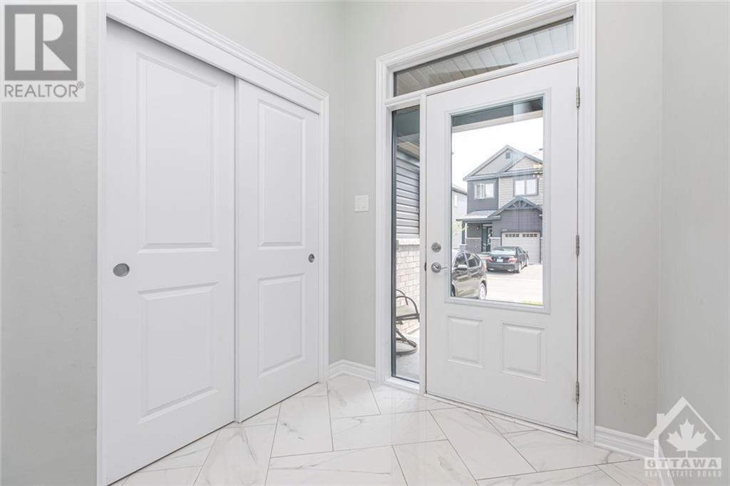 406 Alle Premiere Lane, Rockland, Ontario  K4M 0M7 - Photo 2 - 1366180