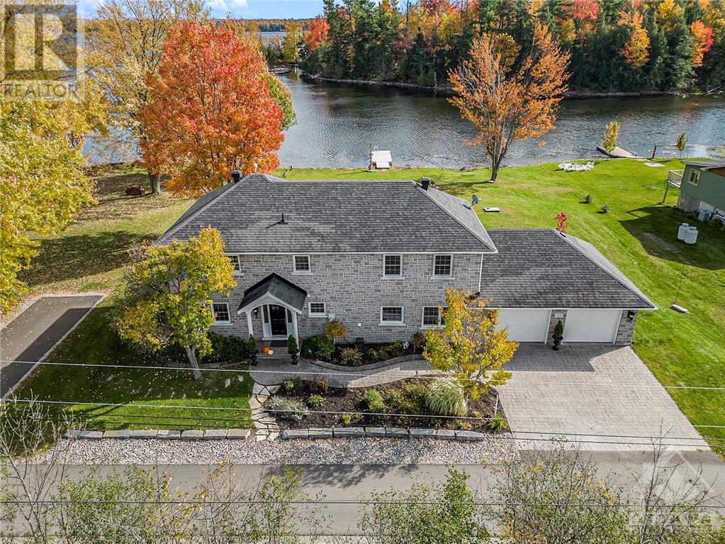 145 MANOR WAY, rideau ferry, Ontario