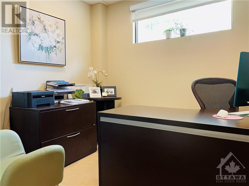 942 Merivale Road, Ottawa, Ontario  K1Z 5Z9 - Photo 12 - 1366201