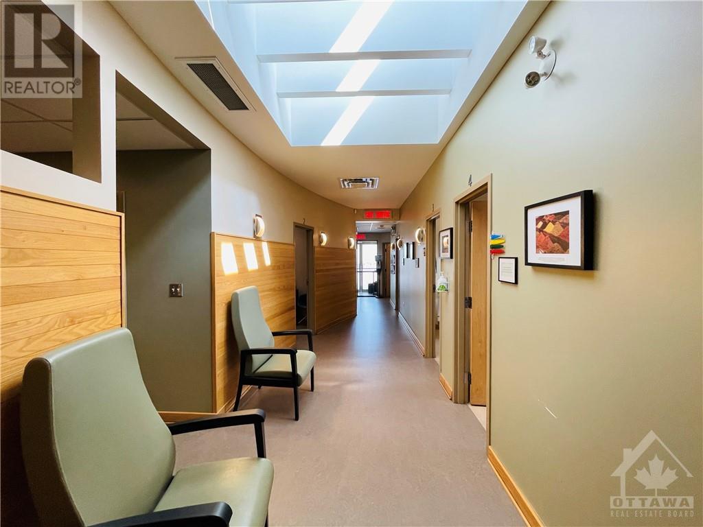 942 Merivale Road, Ottawa, Ontario  K1Z 5Z9 - Photo 13 - 1366201