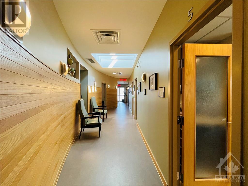 942 Merivale Road, Ottawa, Ontario  K1Z 5Z9 - Photo 16 - 1366201