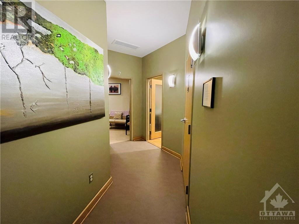 942 Merivale Road, Ottawa, Ontario  K1Z 5Z9 - Photo 17 - 1366201