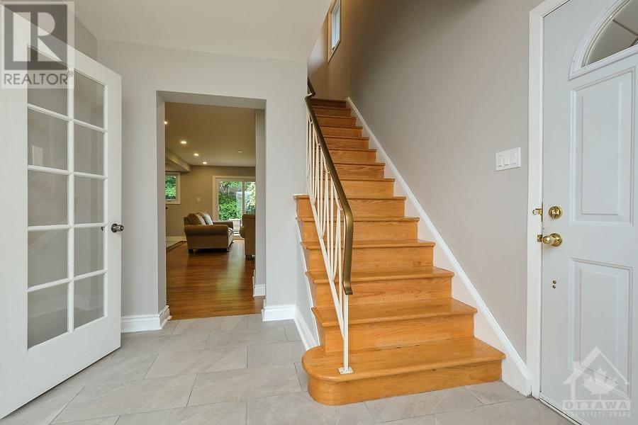 2475 Wyndale Crescent, Ottawa, Ontario  K1H 8J3 - Photo 2 - 1365832