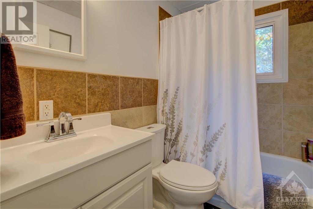 5539 Rideau Road, Seeley's Bay, Ontario  K0H 2N0 - Photo 23 - 1366205
