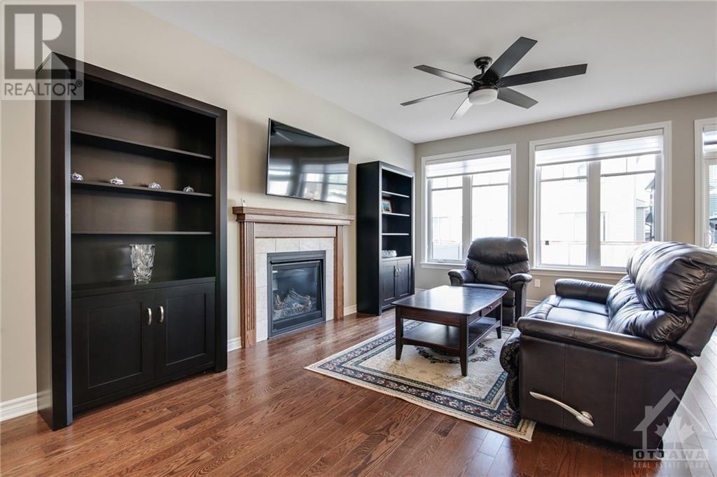 11 Merrill Street, Stittsville, Ontario  K2S 0W2 - Photo 3 - 1366217