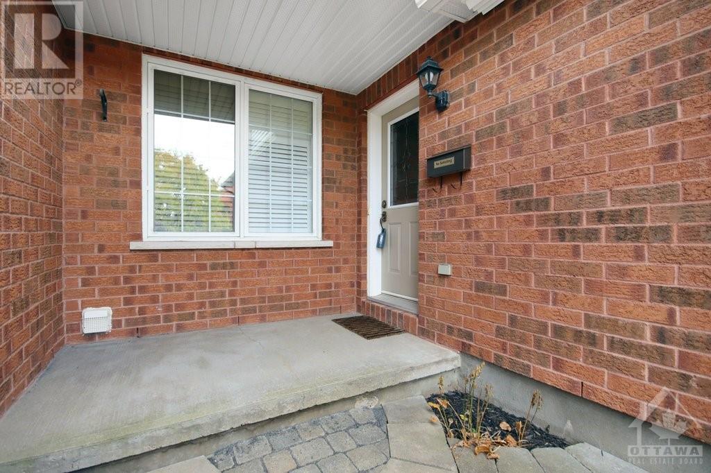 1002 Rocky Harbour Crescent, Ottawa, Ontario  K1V 1T9 - Photo 5 - 1365987