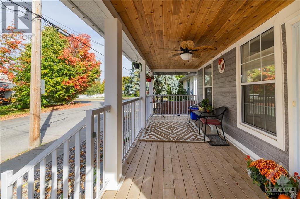 118 Brock Street E, Merrickville, Ontario  K0G 1N0 - Photo 2 - 1366171