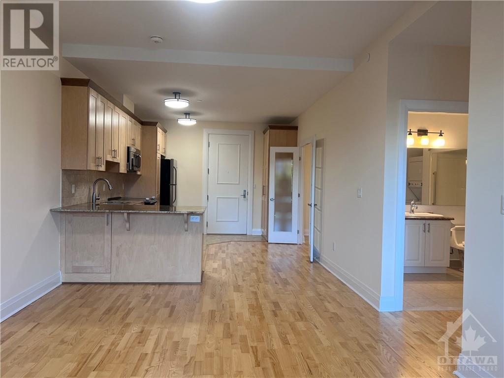1425 Vanier Parkway Unit#219, Ottawa, Ontario  K1K 3W6 - Photo 4 - 1358352
