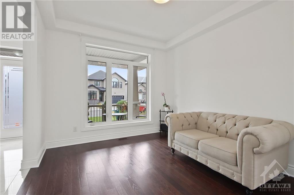 529 Peerless Street, Ottawa, Ontario  K2J 5P9 - Photo 4 - 1366243