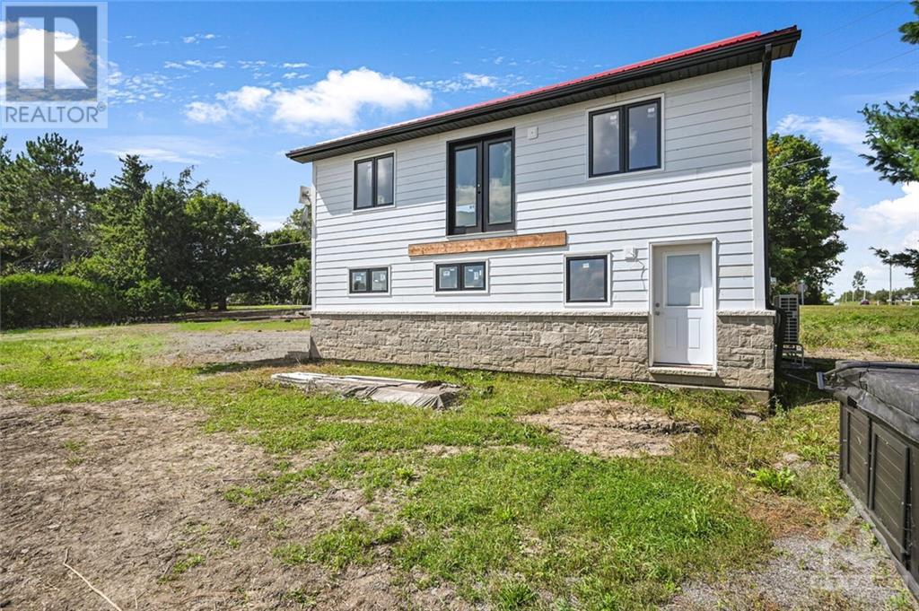 10022 COUNTY ROAD 2 ROAD, iroquois, Ontario