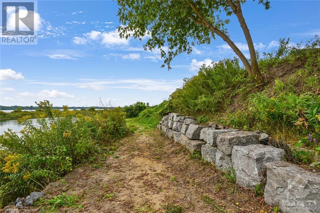 10022 County Road 2 Road, Iroquois, Ontario  K0E 1K0 - Photo 16 - 1366245