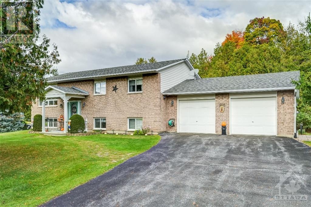 311 Megan Drive, Carleton Place, Ontario  K7C 3P2 - Photo 2 - 1366112