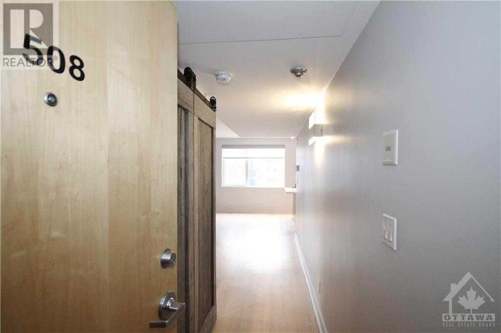 1014 Bank Street Unit#508, Ottawa, Ontario  K1S 3W8 - Photo 2 - 1366386