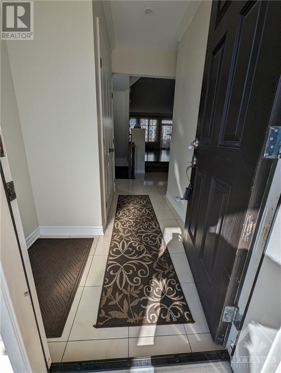 730 Hazelnut Crescent, Ottawa, Ontario  K1T 0K3 - Photo 2 - 1363051