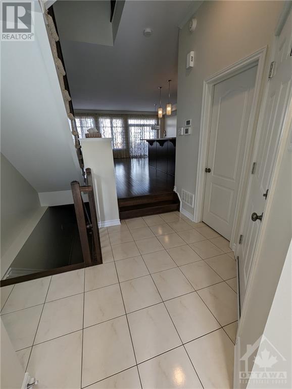 730 Hazelnut Crescent, Ottawa, Ontario  K1T 0K3 - Photo 3 - 1363051