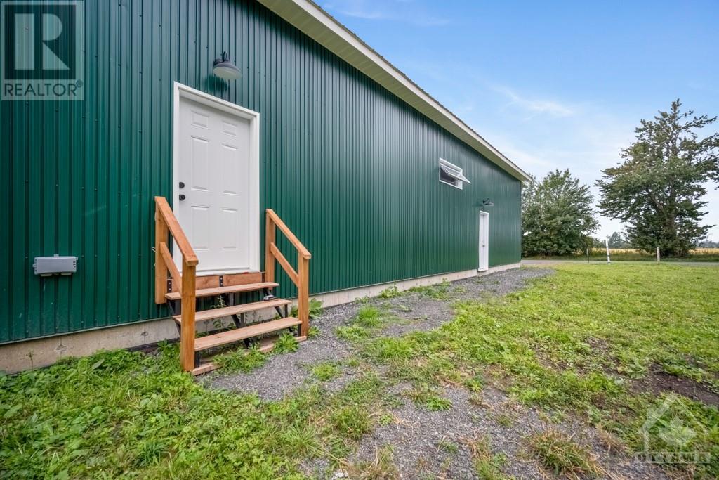4237 Glen Roy Road, Apple Hill, Ontario  K0C 1B0 - Photo 2 - 1366453