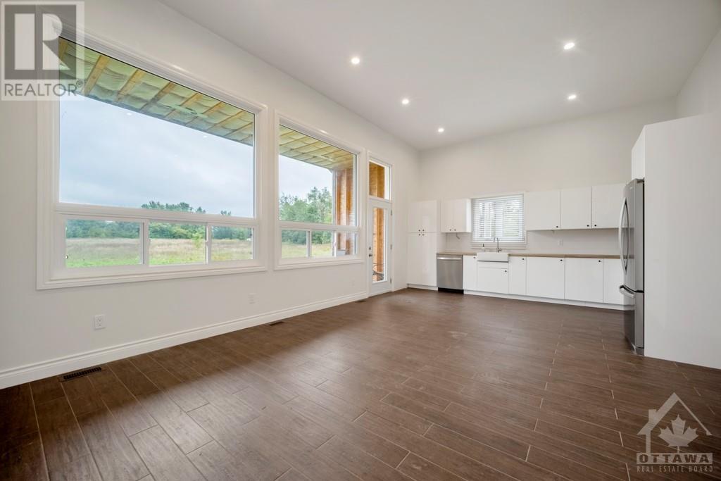 4237 Glen Roy Road, Apple Hill, Ontario  K0C 1B0 - Photo 5 - 1366453