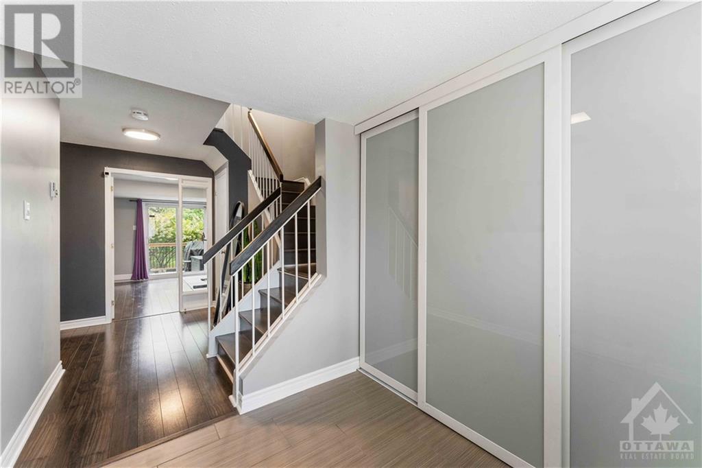 3d Crestlea Crescent, Ottawa, Ontario  K2G 4N1 - Photo 3 - 1366434