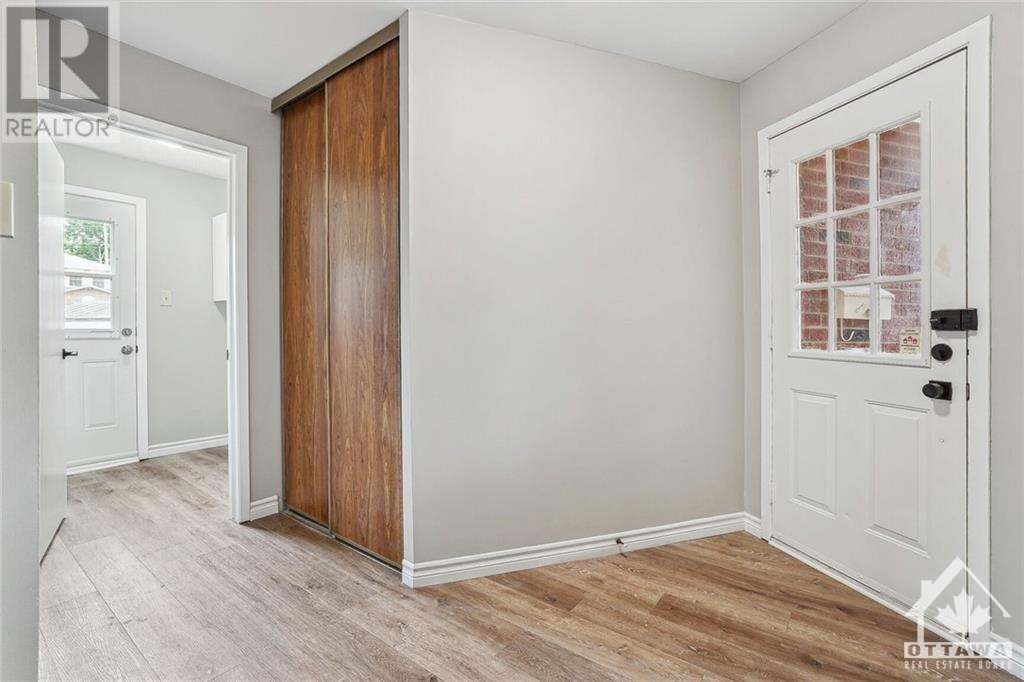 1444 Laurin Crescent, Ottawa, Ontario  K1E 3H1 - Photo 2 - 1366354