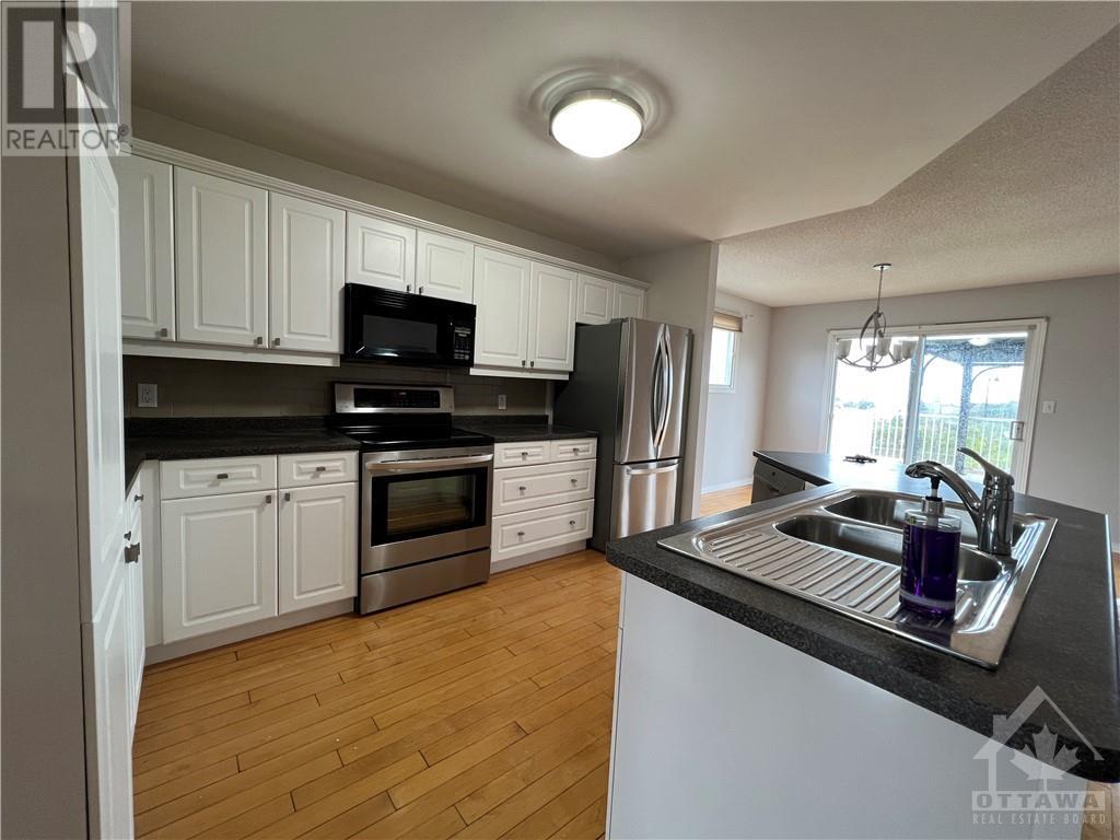 590 Arbour Crescent, Kingston, Ontario  K7M 8Y1 - Photo 17 - 1366441