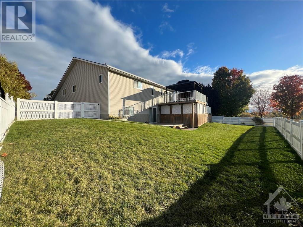 590 Arbour Crescent, Kingston, Ontario  K7M 8Y1 - Photo 5 - 1366441