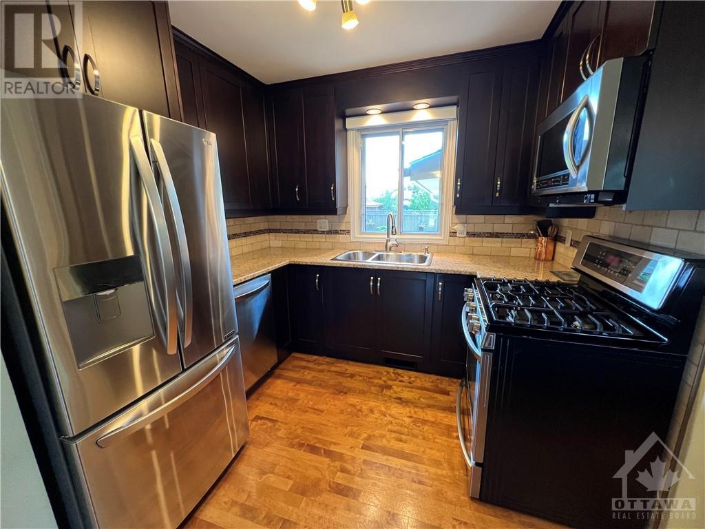 16 Steel Street, Ottawa, Ontario  K1J 6R4 - Photo 2 - 1366509