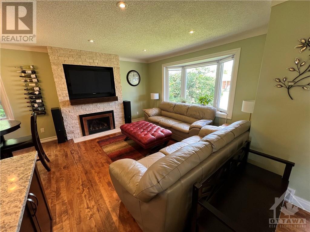 16 Steel Street, Ottawa, Ontario  K1J 6R4 - Photo 5 - 1366509